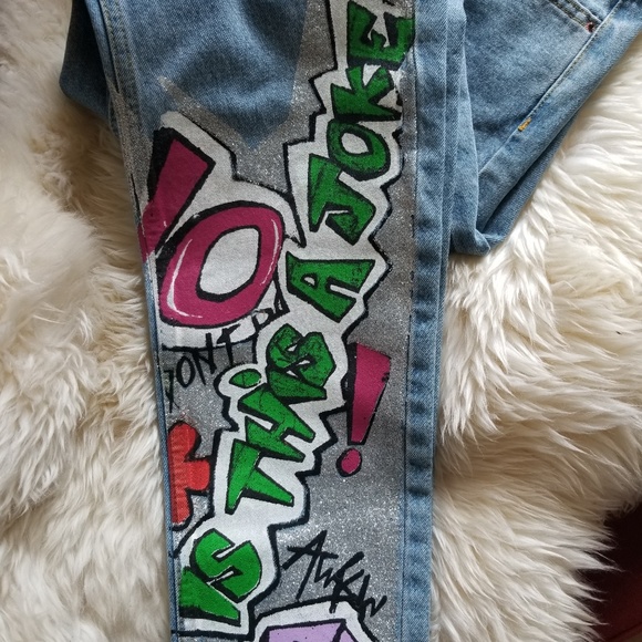 Glitter Graffiti Mom Jeans - Picture 6 of 7